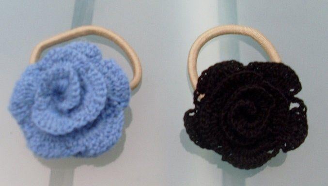 2 haarrekjes met gehaakte roos, Hobby & Loisirs créatifs, Tricot & Crochet, Utilisé, Enlèvement ou Envoi