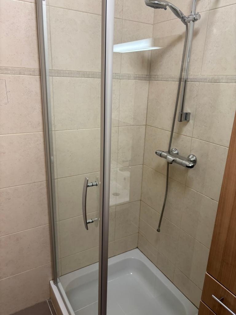 Douchedeur en wand 80 x 80 in veiligheidsglas, Huis en Inrichting, Badkamer | Complete badkamers, Ophalen, Gebruikt, Met douche