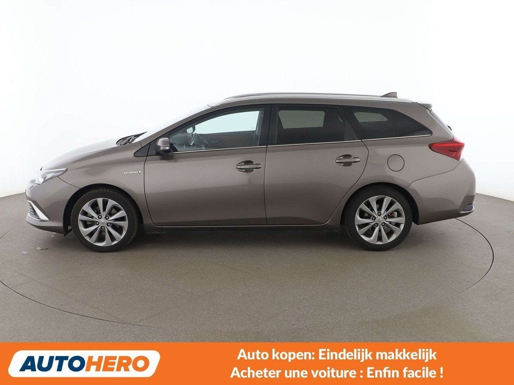 Toyota Auris 1.8 Hybrid Comfort (bj 2018, automaat), Gebruikt, Zwart, 136 pk, 5 deurs