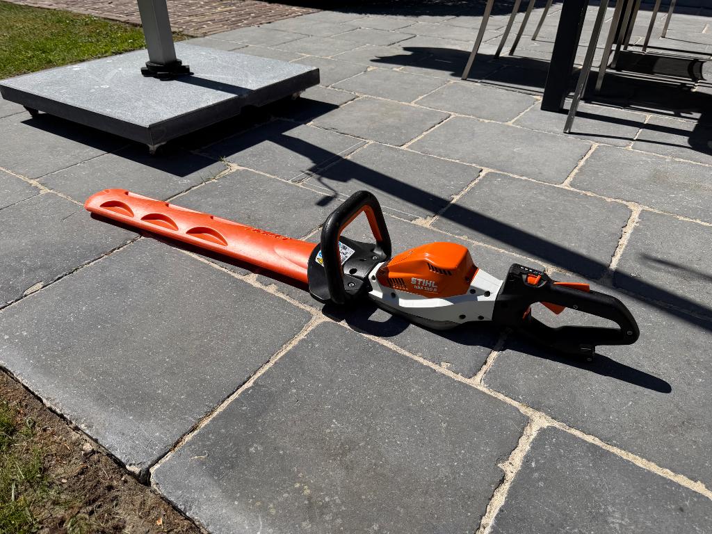 Stihl accu heggenschaar HSA 130R, Ophalen, Zo goed als nieuw, Accu, STILL