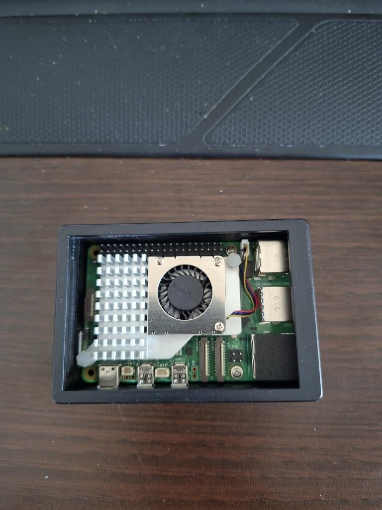 Raspberry Pi 5 – 8GB RAM - met Case & 3.5 Touchscreen, Ophalen of Verzenden