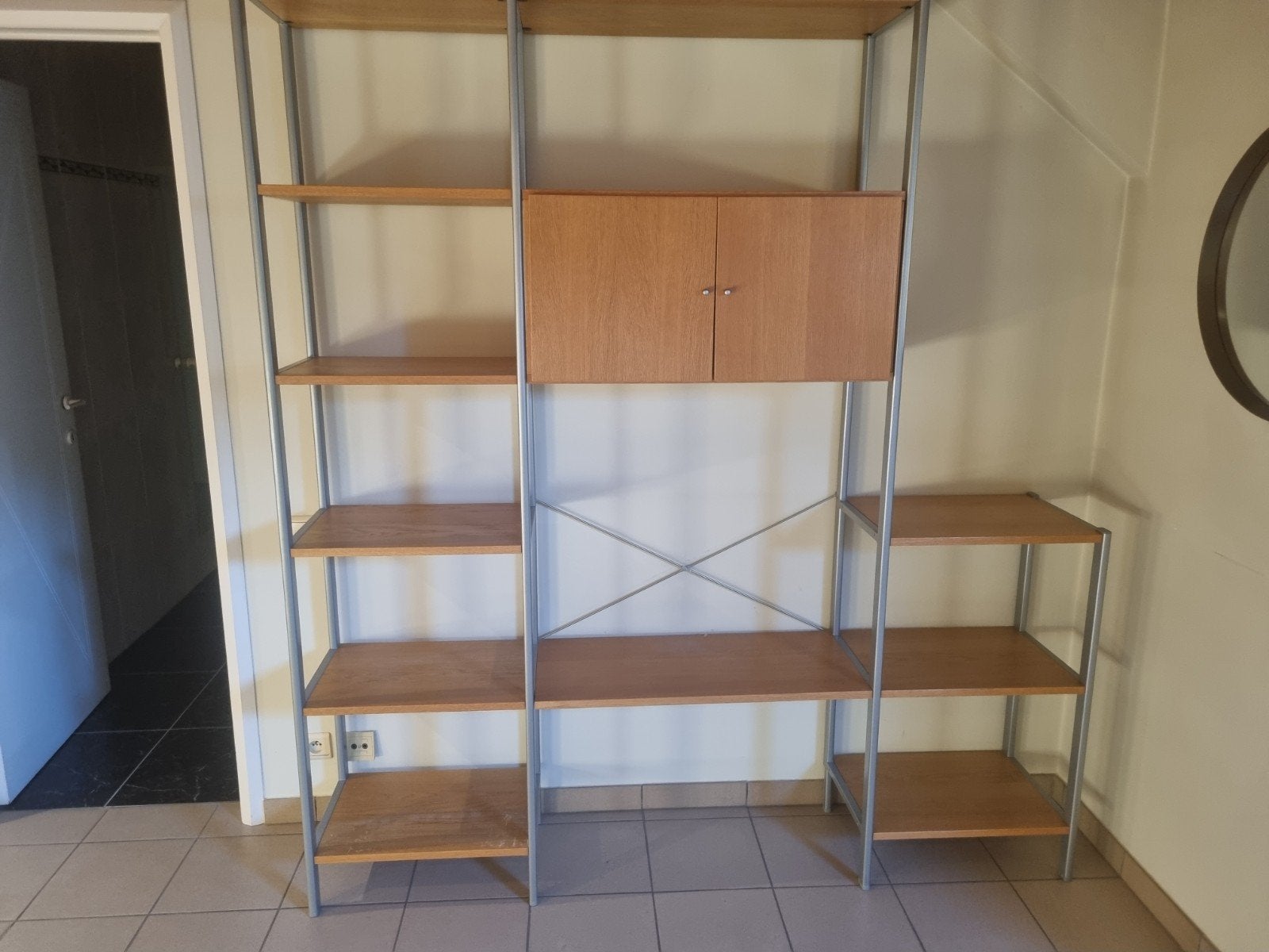 Wand/Tv rek in beuk/zilver metaal, Huis en Inrichting, Ophalen, Zo goed als nieuw