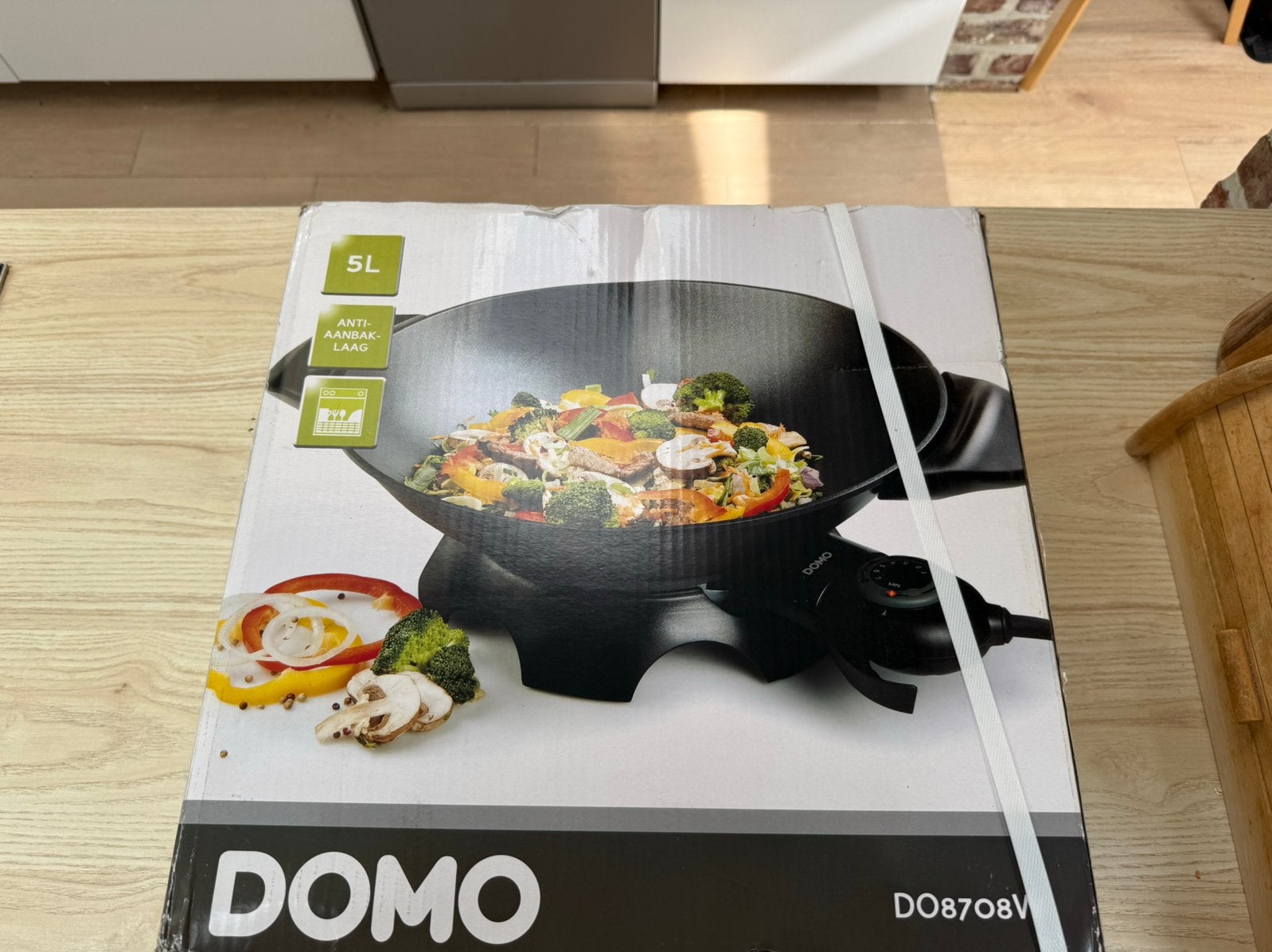 Nieuwe elektrische domo wok, Ophalen, Zo goed als nieuw