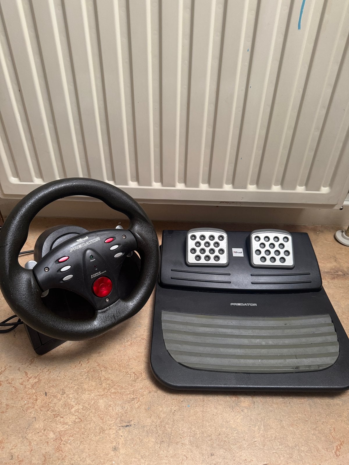 Trust Steeringwheel, Gm-3500r, Ophalen, Racestuur, Force feedback, Zo goed als nieuw