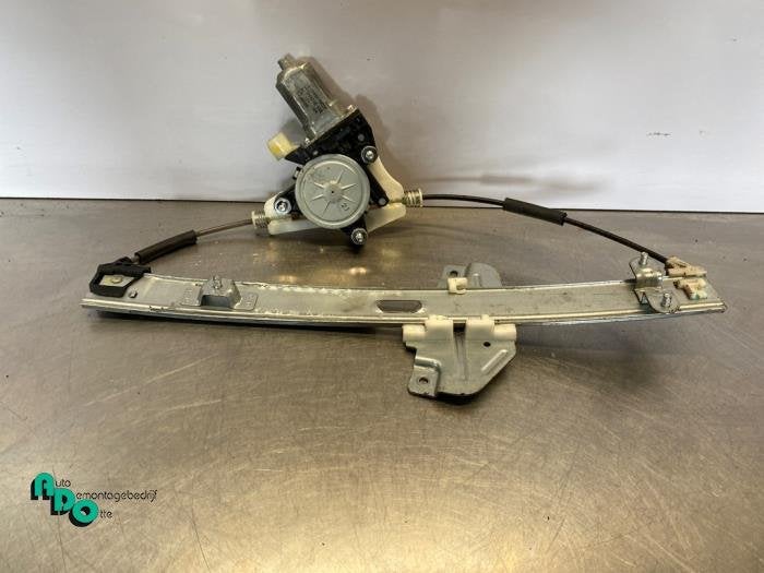 Ruitmechaniek 4Deurs links-achter van een Kia Rio (Rio 12-), -, -, Ophalen of Verzenden, -