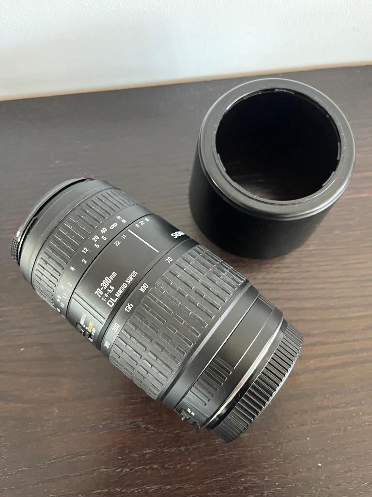 Sigma 70-300mm f/4-5.6 DL Macro Super EF, Ophalen, Gebruikt, Telelens, Zoom