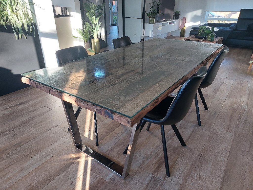 Houten eettafel, Ophalen