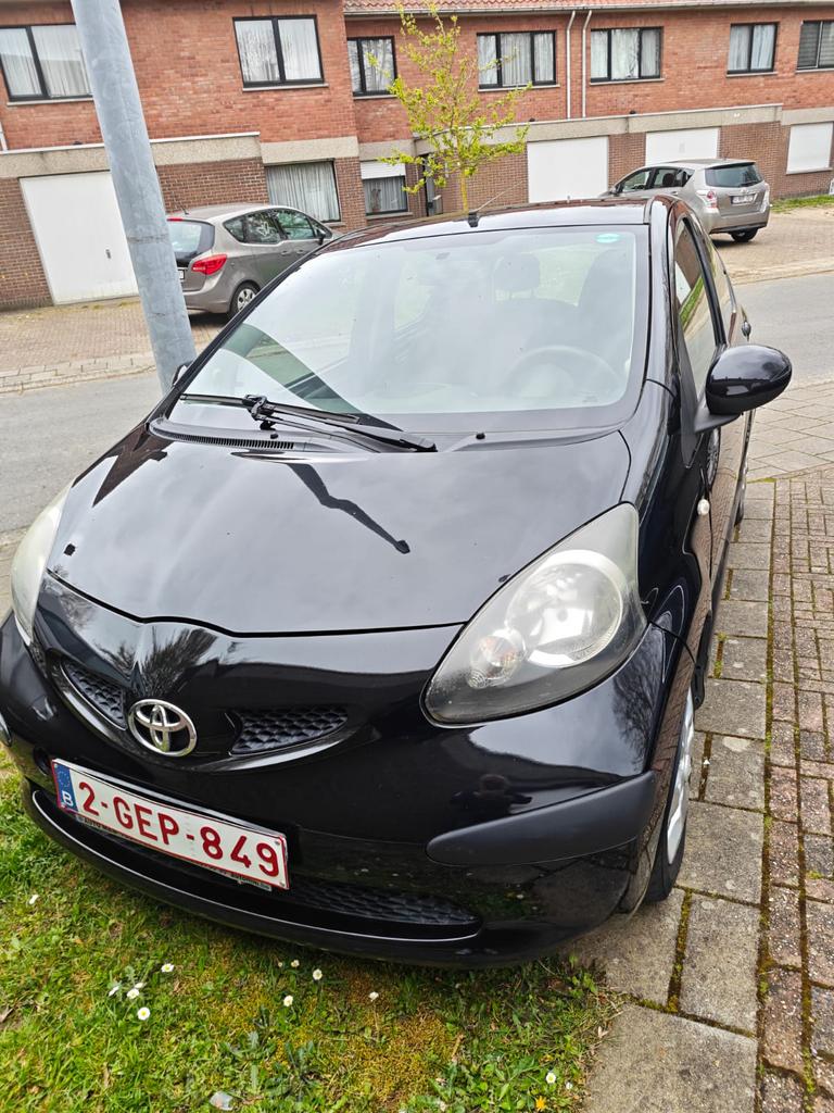 Toyota aygo 2009, Zwart, Handgeschakeld, 5 deurs, Airconditioning