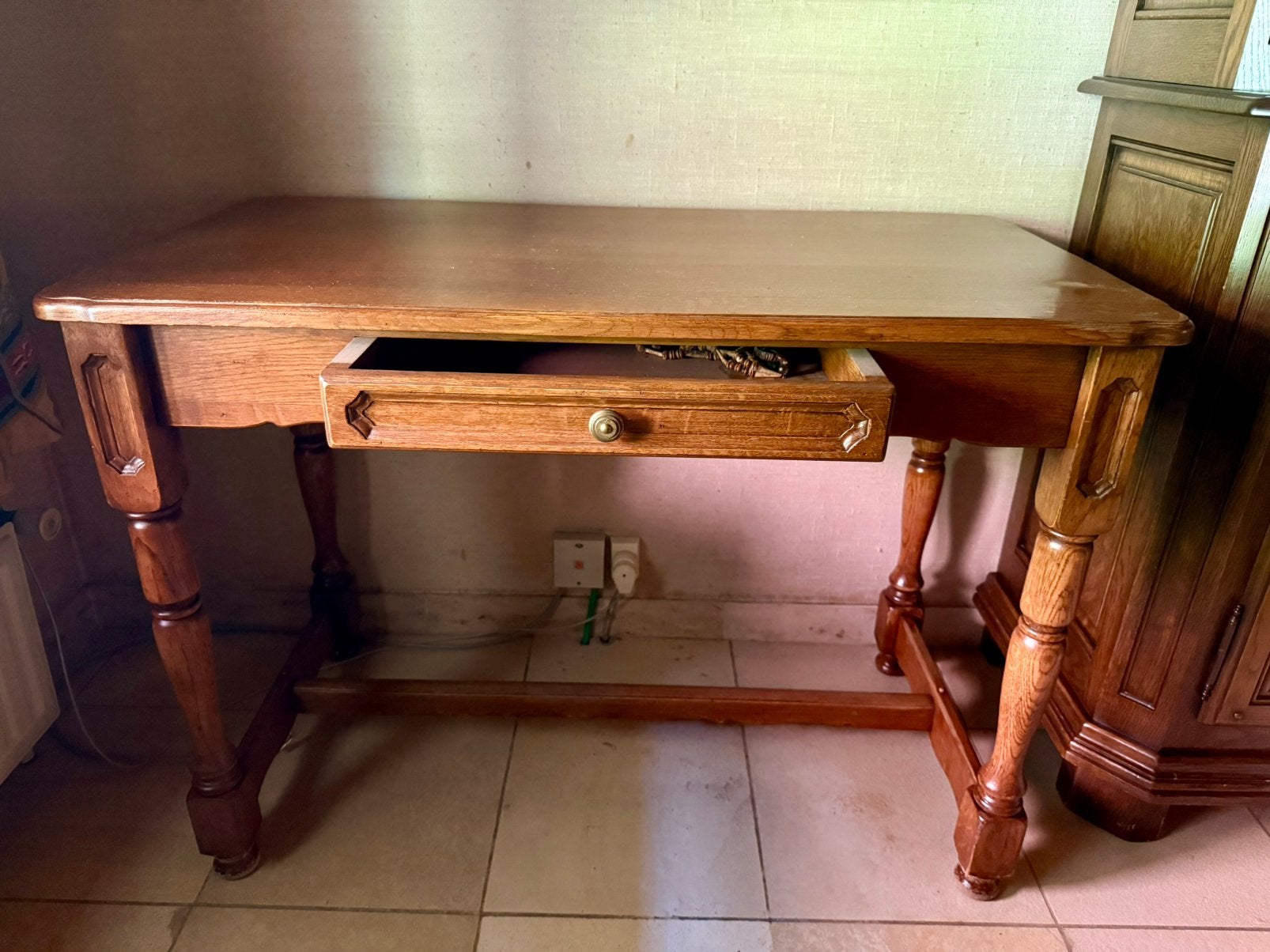 Antieke bureau, Ophalen