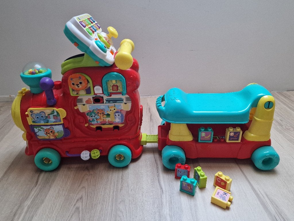 Vtech leer en letter locomotief, Ophalen, Gebruikt, 6 maanden tot 2 jaar