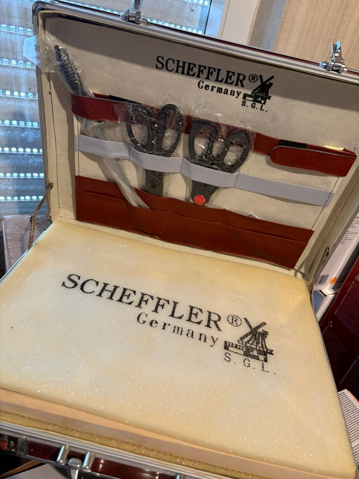 Scheffler germany koffer, Huis en Inrichting, Keuken | Bestek, Ophalen, Zo goed als nieuw