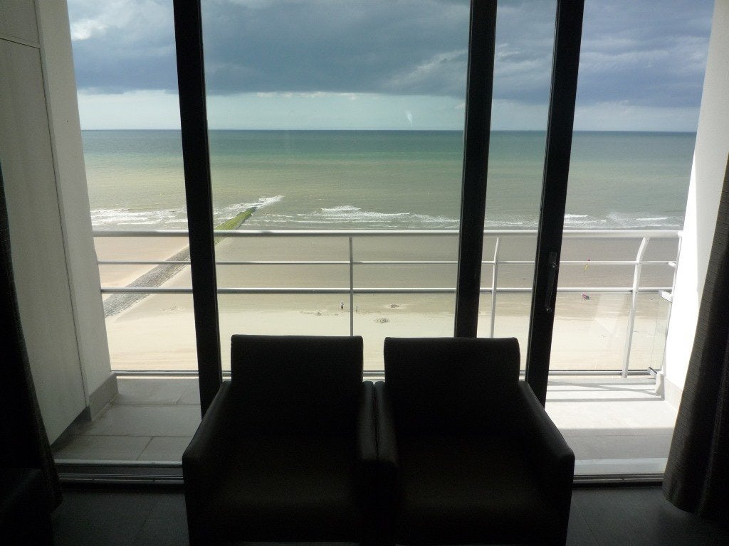 à louer du 16 au 30 août : app zeedijk + westende sea view, Immo, Appartements & Studios à louer, Ostende, 50 m² ou plus
