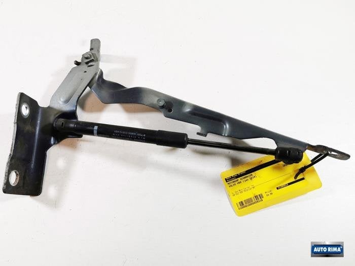 Charnière capot d'un Volvo V60, -, 3 mois de garantie, -, -