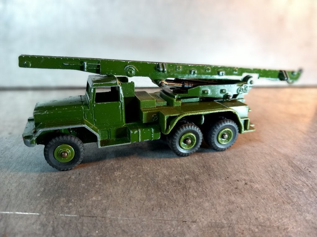 Dinky Toys  Supertoys  665  Camion lanceur de missiles, Enlèvement ou Envoi, Comme neuf, Bus ou Camion, Dinky Toys