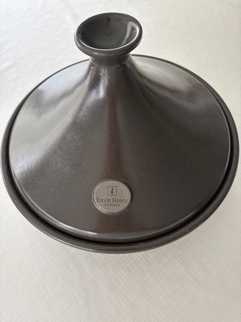 Tajine Emile Henry France dia 26 - 2,5 lt, Ophalen, Met deksel, Tajine, Nieuw