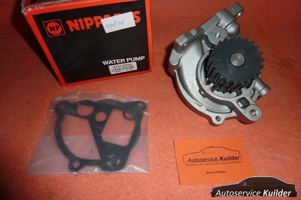 Waterpomp Mazda 626 2,0D Nieuw Nipparts, Autos : Pièces & Accessoires, Neuf, -, Mazda, -