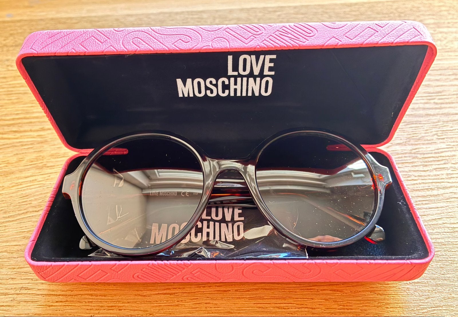 Lunettes de soleil New Love Moschino, Neuf, Autres marques, Enlèvement ou Envoi, Brun