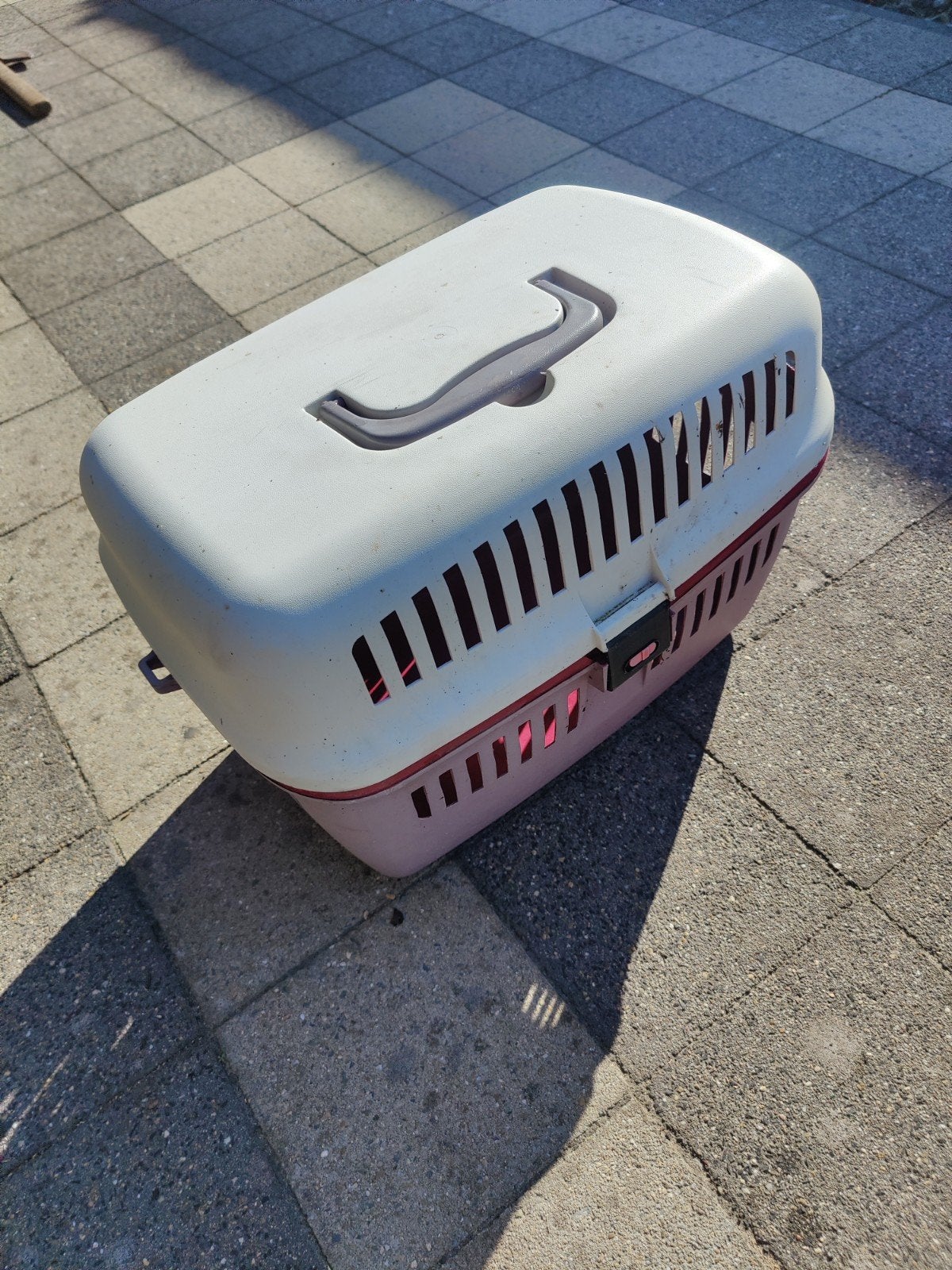 Honden/ Katten bench., Dieren en Toebehoren, Ophalen, Zo goed als nieuw