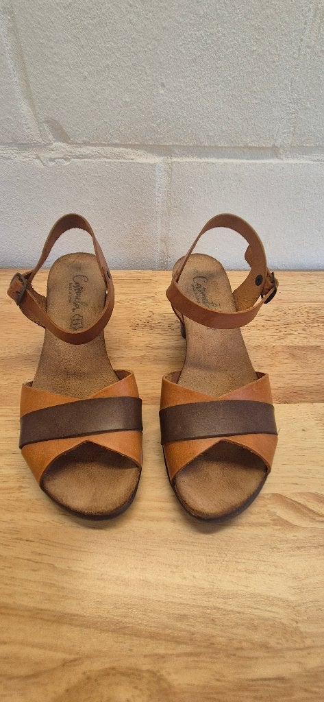 Carmela elegante hak sandalen – maat 38, Bruin, Zo goed als nieuw, Carmela, Sandalen of Muiltjes