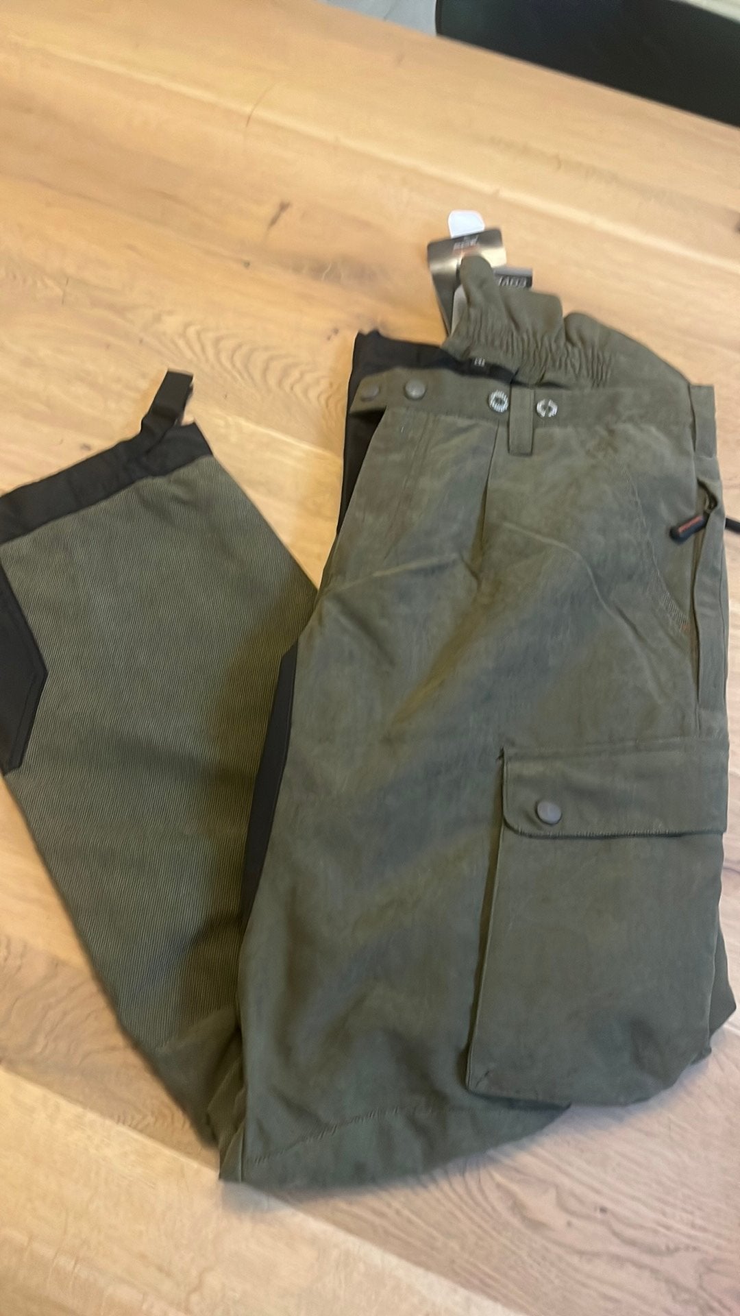 Groene broek, Ophalen, Nieuw