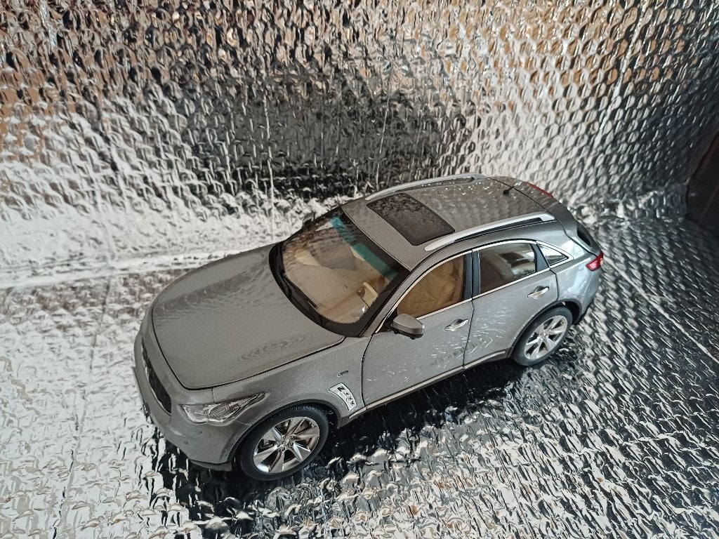 Infiniti FX 50S V8 2009 Liquid Platinum K23 Paudi models, Verzenden, Nieuw, Auto, Overige merken