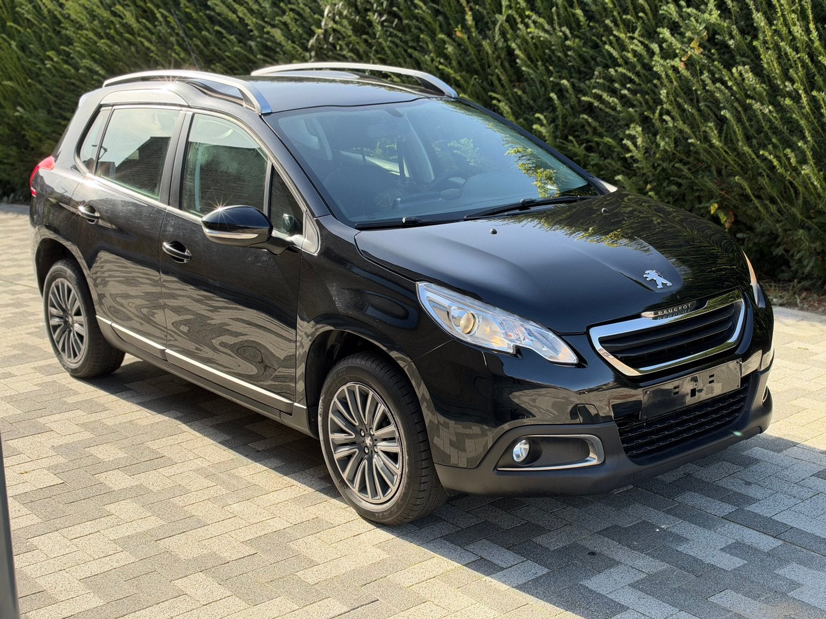 PEUGEOT 2008/BON ÉTAT ! /VVK EN COULEUR BLANCHE !, Euro 5, Achat, Boîte manuelle, Entretenue par le concessionnaire