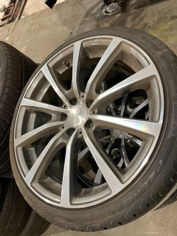 Pirelli *Brock velgen met Pirelli banden *235/35 ZR19, Gebruikt, Personenwagen