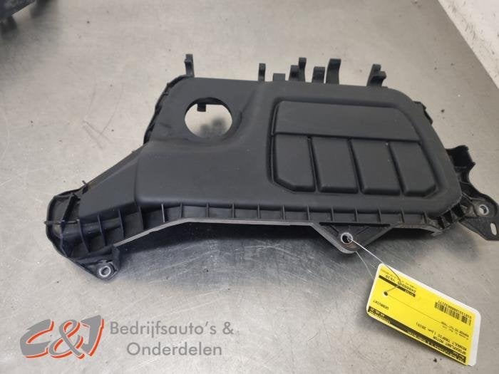 Couverture moteur d'un Renault Trafic, Renault, -, 3 mois de garantie, Utilisé