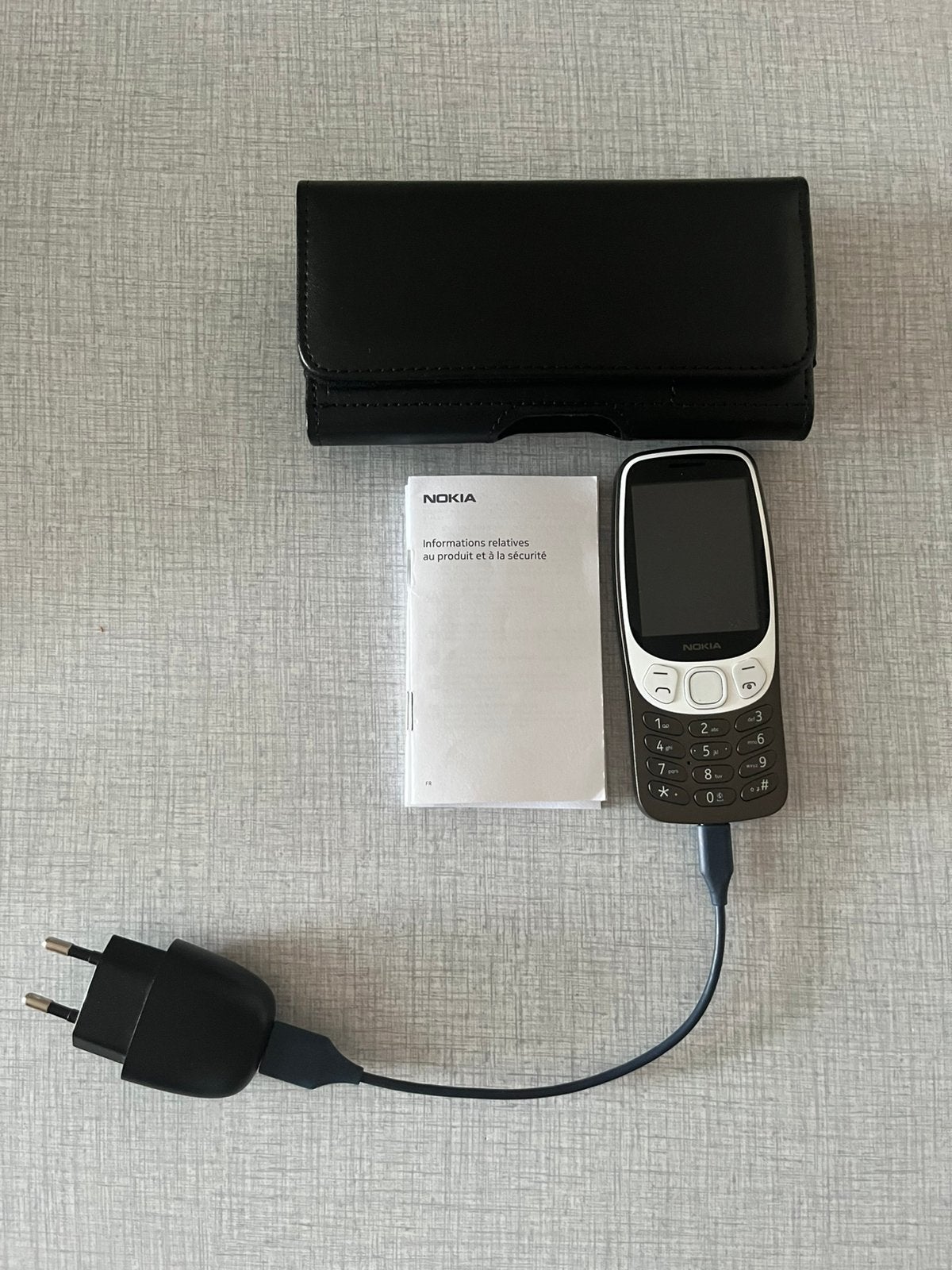 Nokia 3210 128MB Zwart 4G, Télécoms, Téléphonie mobile | Nokia, Enlèvement, Comme neuf, Noir