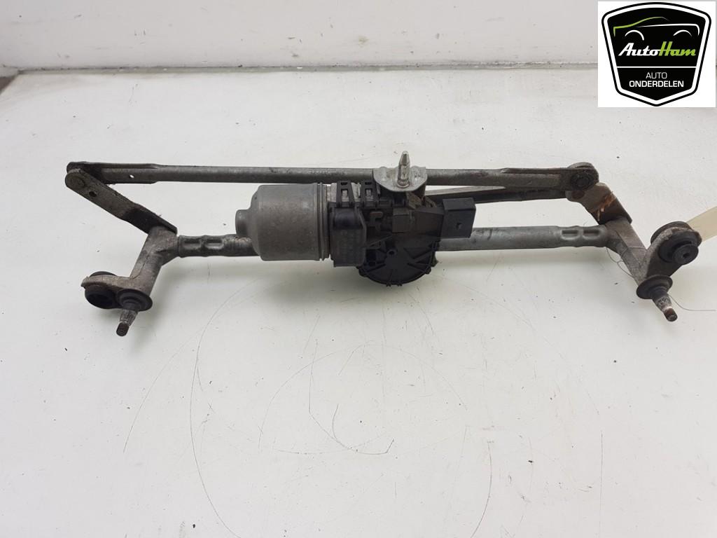 RUITENWISSER MECH + MOTOR Seat Ibiza ST (6J8), Robert Bosch AG, Gebruikt, Seat, Robert-Bosch-Allee 1
74232  Abstatt, DE