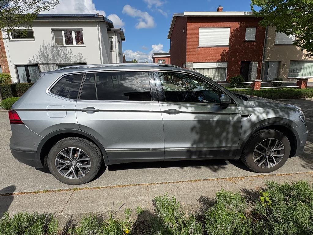 Volkswagen Tiguan Highline 1.5 Benzine, Auto's, Automaat, Leder, 5 zetels, 5 deurs