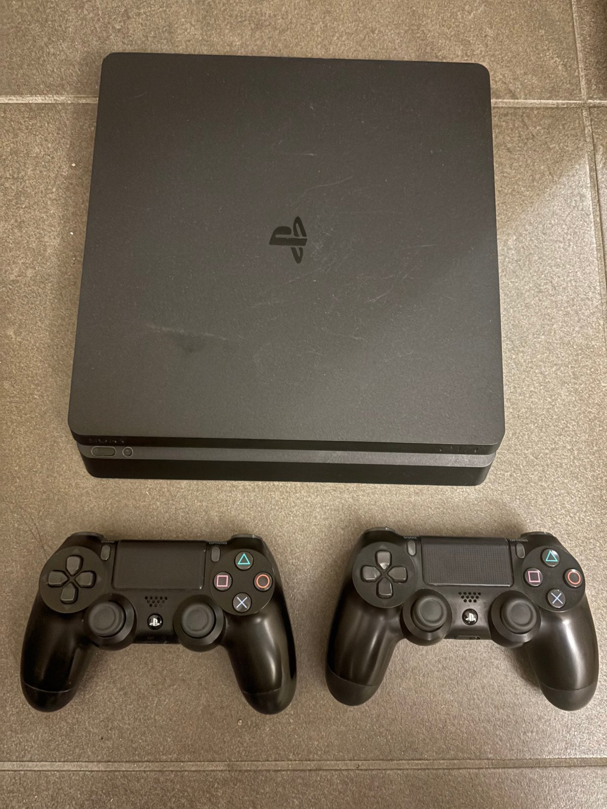 PlayStation 4 slim + 7 spelletjes, Ophalen, Met games, Met 2 controllers, Zo goed als nieuw