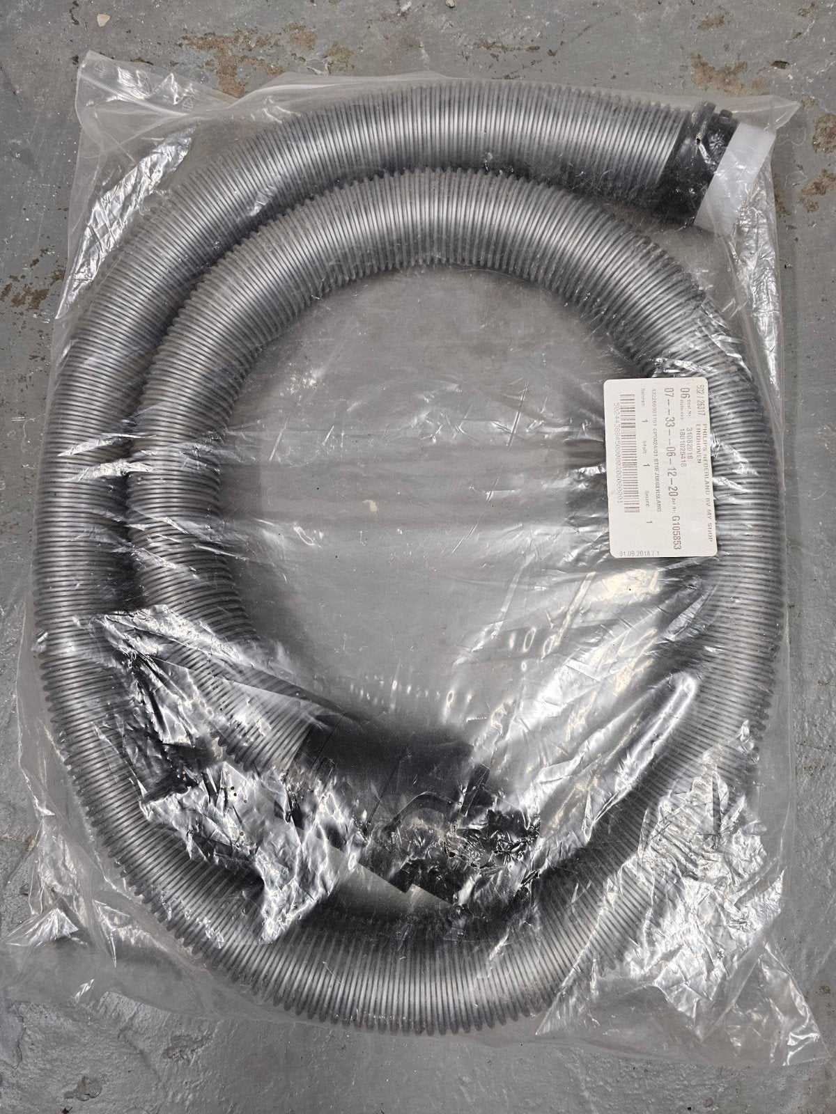 Tuyau aspirateur neuf, Enlèvement