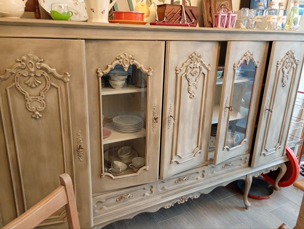 Grote dressoir geverfd in krijtverf, afgewerkt in colourwax, Ophalen, Met deur(en), Nieuw, 200 cm of meer