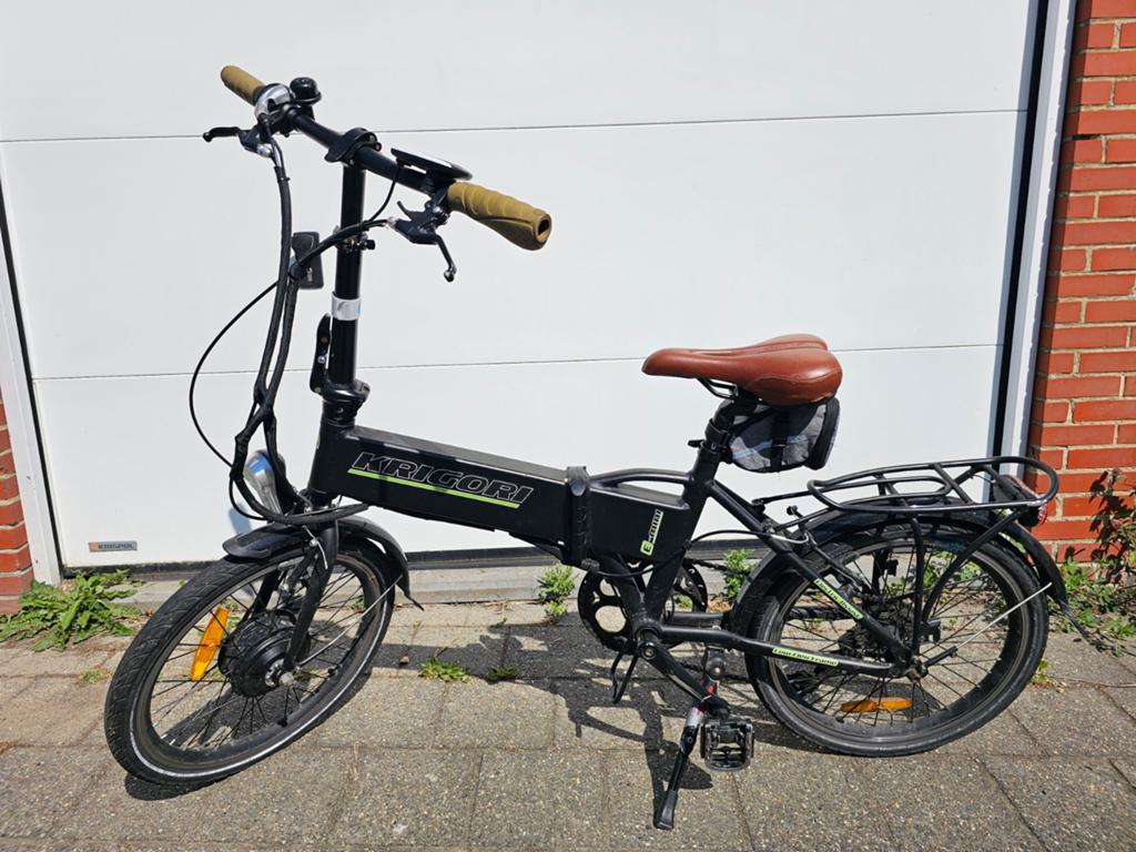 2 oude elektrische fietsen, Ophalen