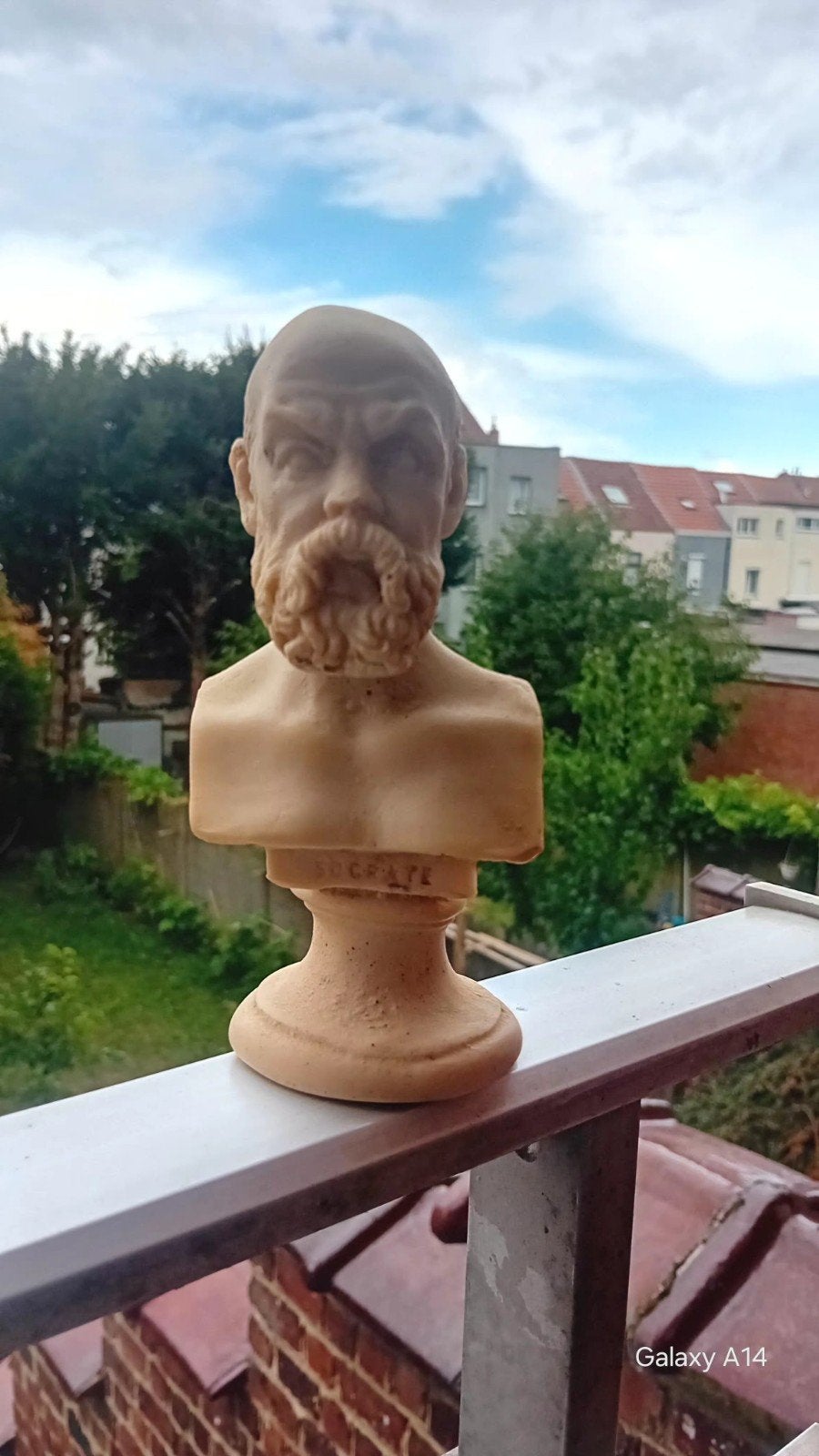 Statuette Buste Socrate, Enlèvement