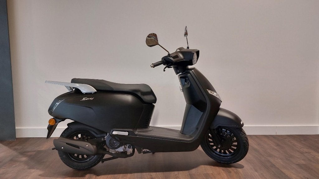 Scooter SCORPA 50 EASY, Motos, Scooter, Entreprise, Jusqu'à 11 kW, Neuf