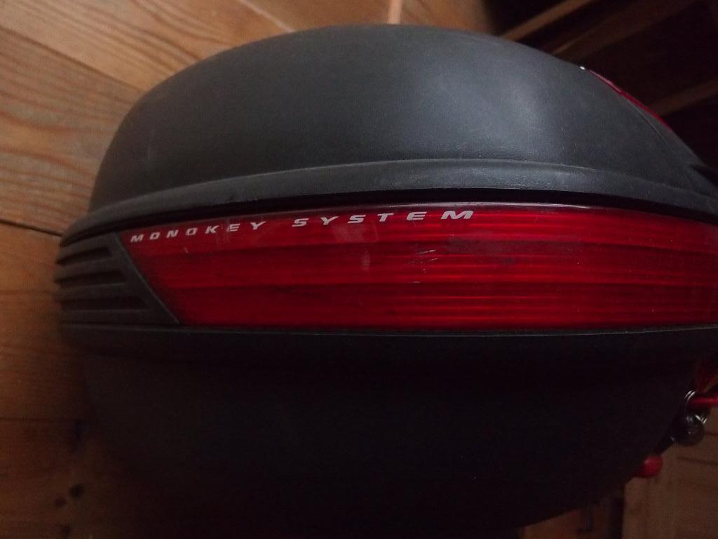 GIVI monokey topkoffer, groot volume met bevestigingsplaat, Motoren, Ophalen of Verzenden, Gebruikt