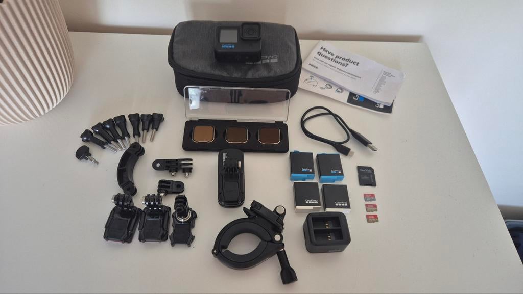 GoPro Hero 10 Zwart + accessoires, Audio, Tv en Foto, Actiecamera's, Ophalen of Verzenden, Zo goed als nieuw, GoPro