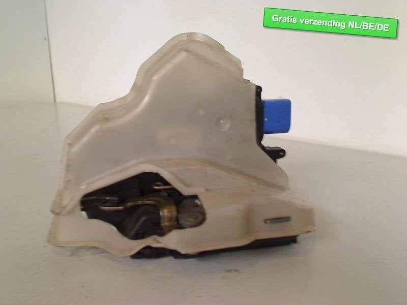 SERRURE DE PORTE ARRIÈRE DROITE Golf V (1K1) (7L0839016), Volkswagen, Volkswagen AG, Utilisé, Kundenbetreuung@volkswagen.de