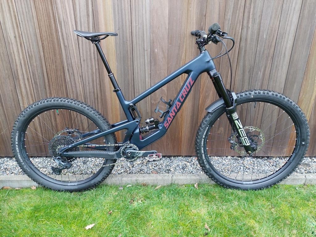 Santa cruz nomad v6 L, Enlèvement ou Envoi