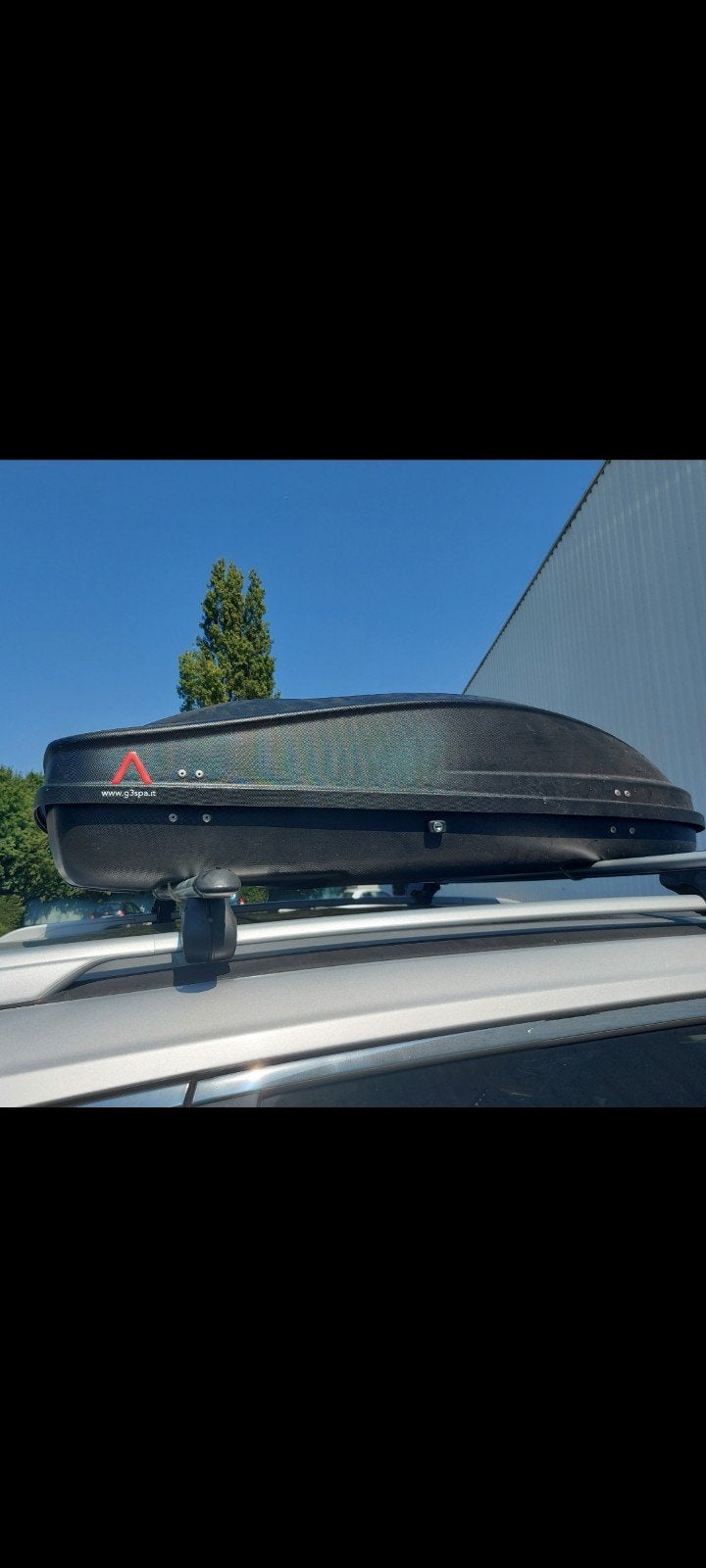 Auto dakkoffer 
Vereiste afstand voor de stangen: min. 670 m, Autos : Divers, Coffres de toit, Enlèvement