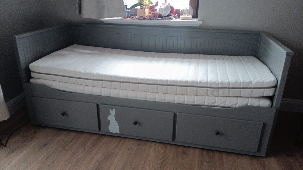 HEMNES Bed met 3 lades, grijs, 80x200 cm, Ophalen, Verstelbaar, Eenpersoons, Zo goed als nieuw