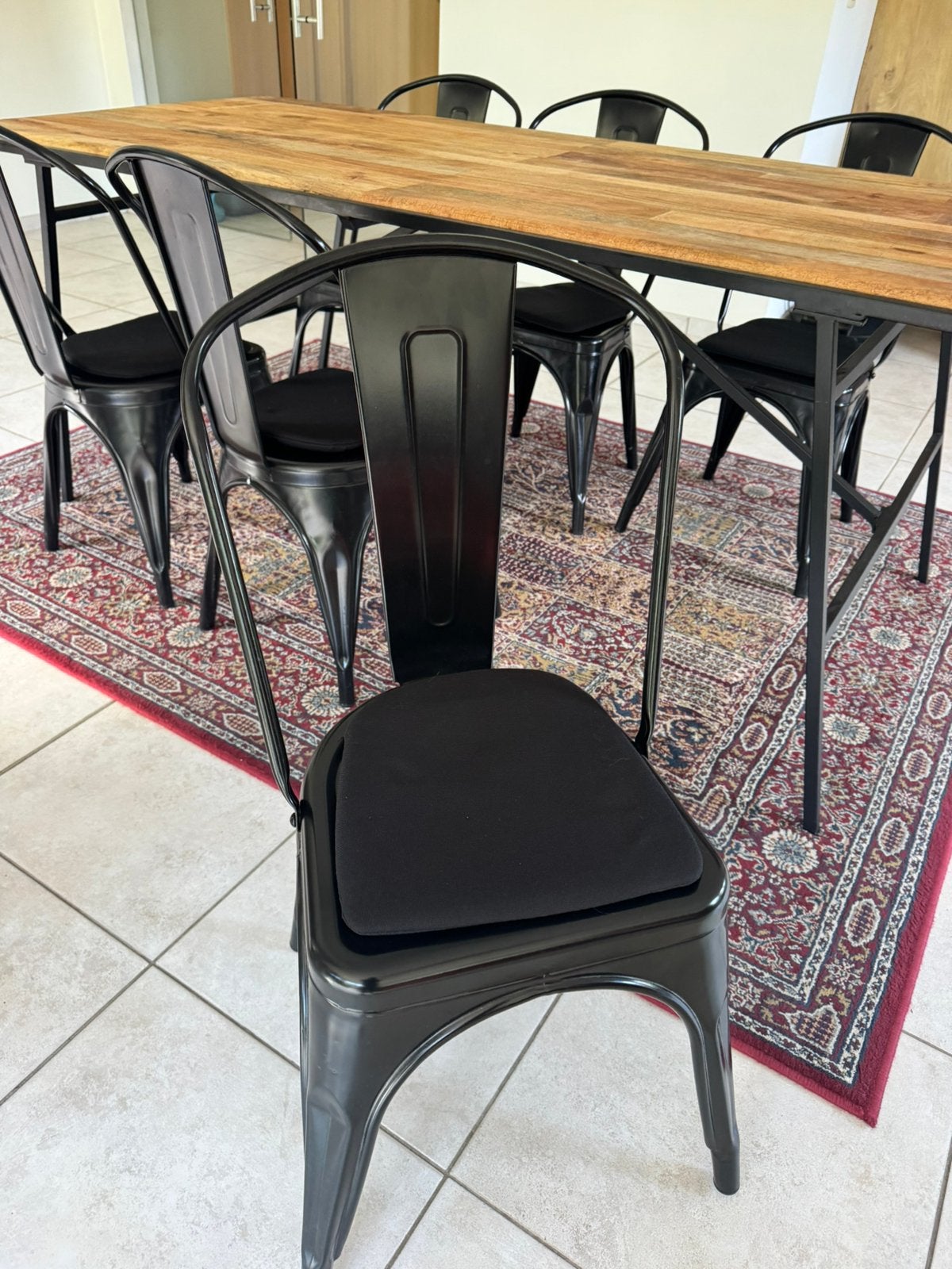 6 chaises en métal, Maison & Meubles, Enlèvement, Comme neuf, Noir