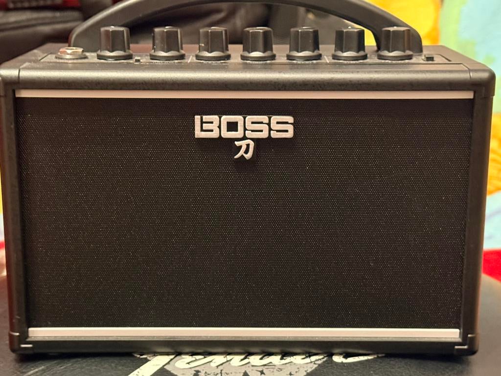 Boss Katana Mini, Musique & Instruments, Enlèvement ou Envoi, Comme neuf, Guitare