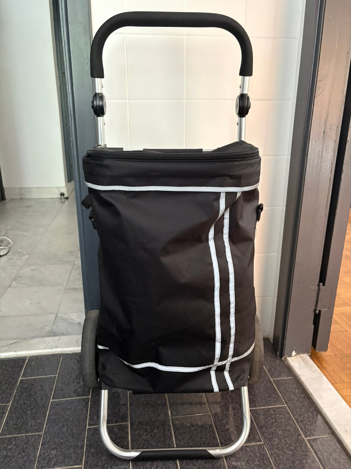 Chariot de courses, Handtassen en Accessoires, Tassen | Reistassen en Weekendtassen, Ophalen, Zo goed als nieuw, Zwart