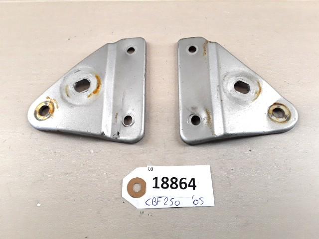 CBF250 2004 - 2012 Honda Beugel Beugel koplamp D1-35746