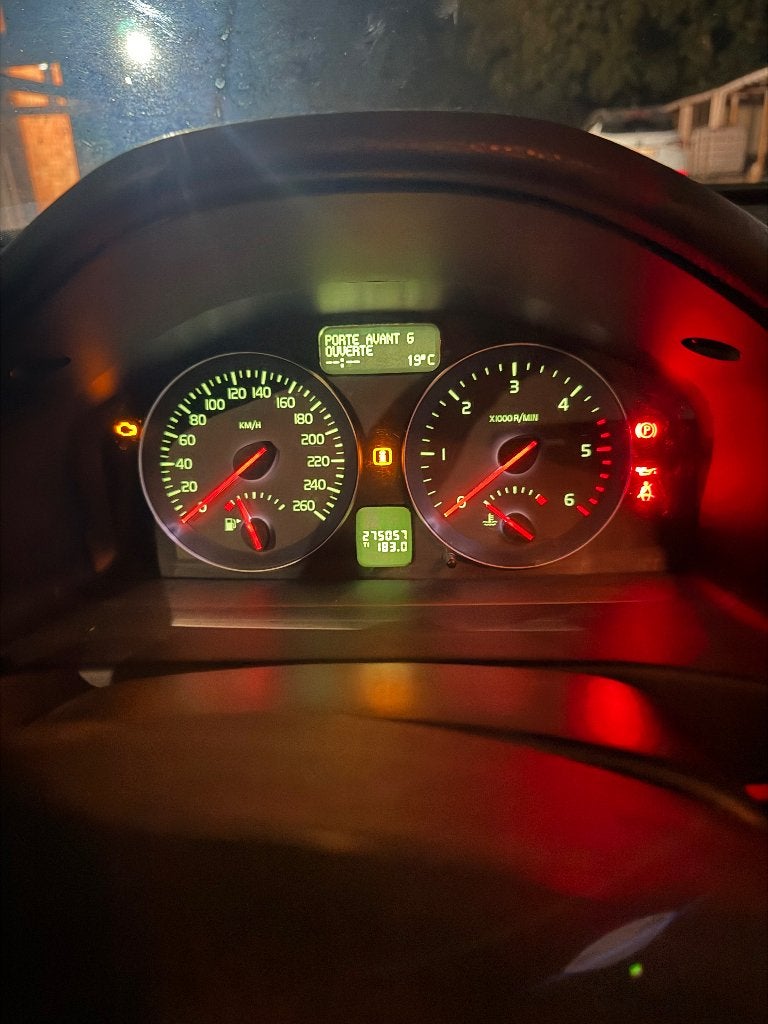 Volvo s40, Autos, Cuir, 4 portes, Boîte manuelle, Noir