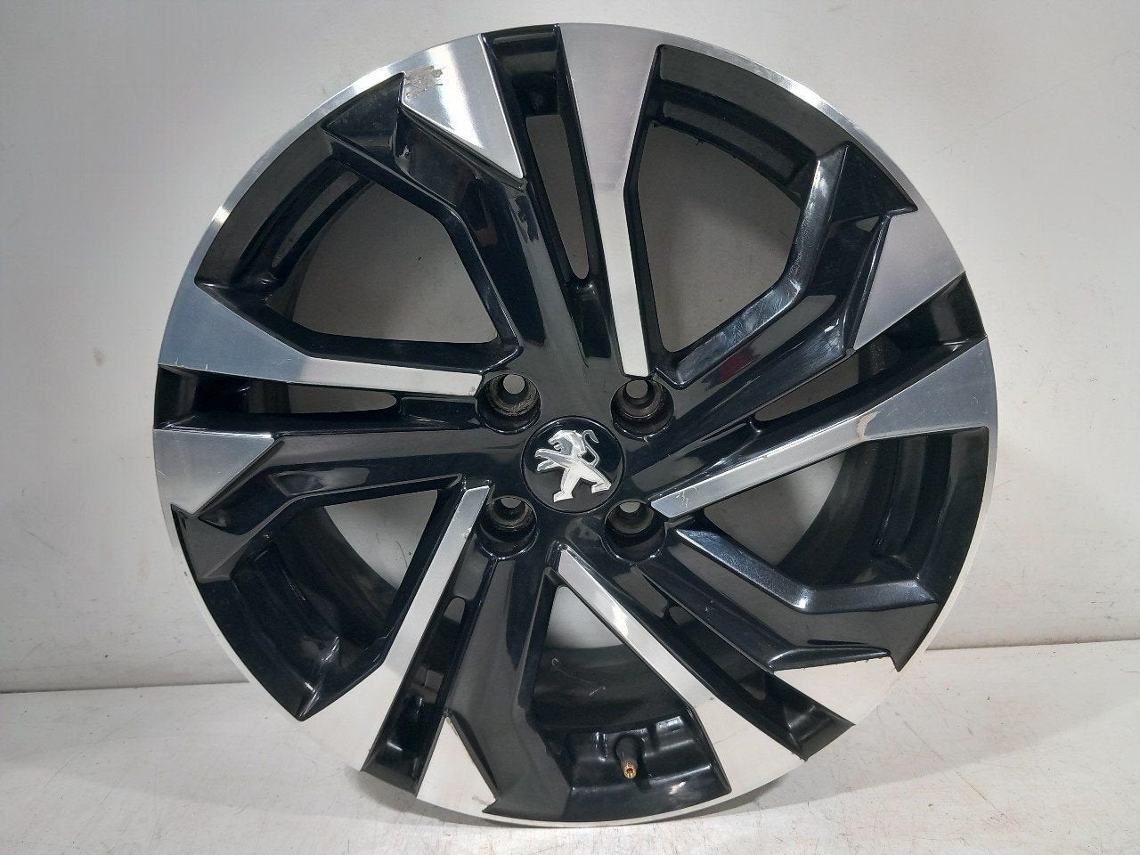 Velg Peugeot 2008, Onderdelen@venauto.nl, Van der Ven Autorecycling B.V., Ettenseweg 76, 4706 PB Roosendaal, The Netherlands, Enlèvement ou Envoi