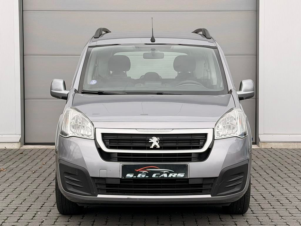 PEUGOET PARTNER 2017 BENZINE 1.6 200.000KM EURO6B, Auto's, Bedrijf, Handgeschakeld, Partner, Te koop